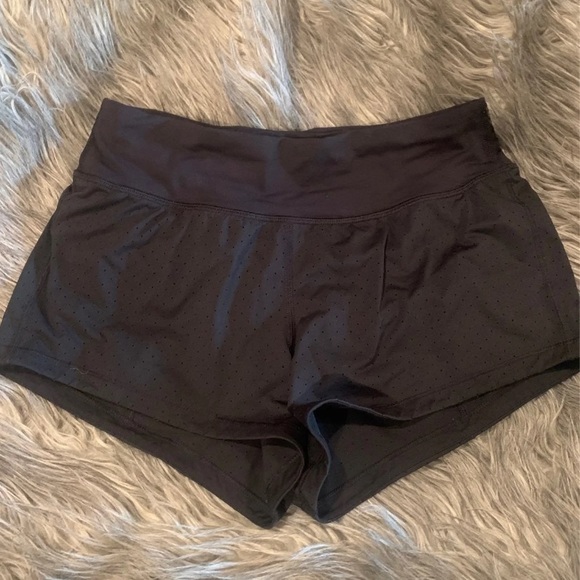 lululemon athletica Pants - Lululemon speed up shorts 4 black perforated